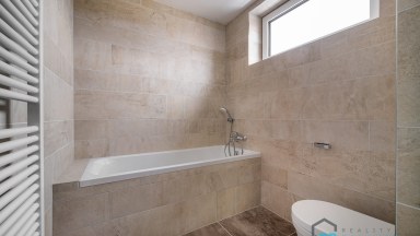 Prodej nadstandardního bytu 3+kk s dvougaráží v centru Svitav