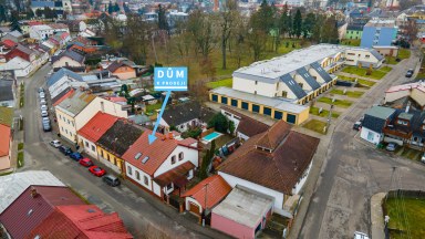 Prodej rodinného domu v centru Svitav s garáží a bazénem