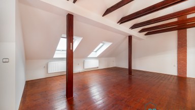 Prodej rodinného domu v centru Svitav s garáží a bazénem