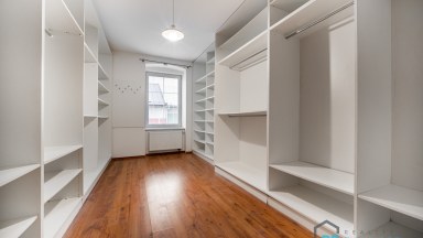 Prodej rodinného domu v centru Svitav s garáží a bazénem