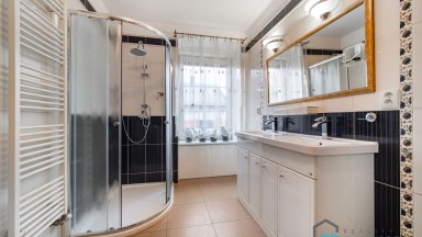 Prodej rodinného domu v centru Svitav s garáží a bazénem