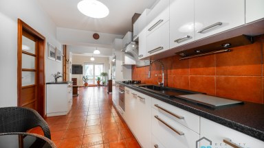 Prodej rodinného domu v centru Svitav s garáží a bazénem