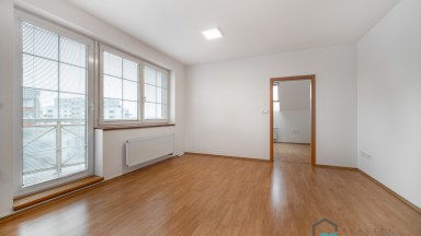Prodej podkrovního bytu 4+kk a dvě garážová stání v Olomouci