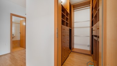 Prodej podkrovního bytu 4+kk a dvě garážová stání v Olomouci