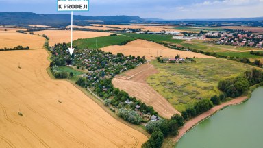 Prodej zahrady s chatou - Boršov